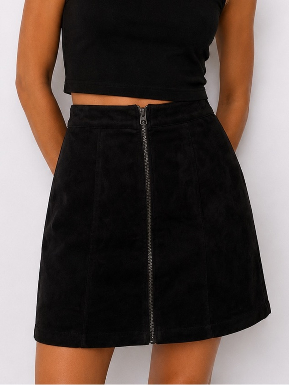 Aritzia Wilfred Free Black Leah Zip-Up Faux Suede Mini Skirt Size 4 Casual NWT